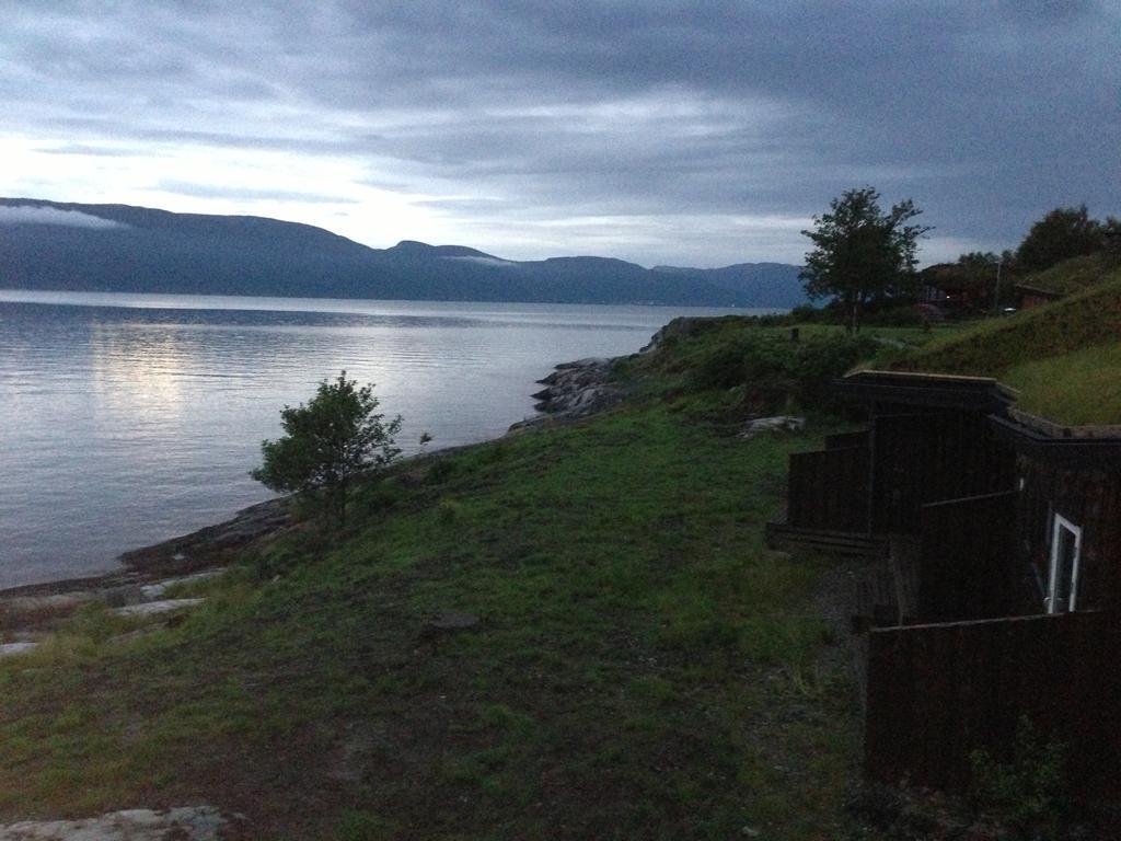 Brekkestranda Fjordhotel Brekke  Exterior photo