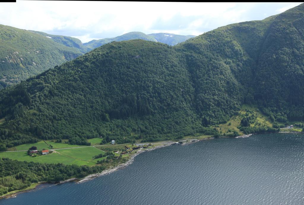 Brekkestranda Fjordhotel Brekke  Exterior photo