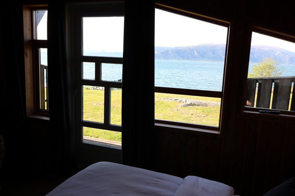 Brekkestranda Fjordhotel Brekke  Exterior photo