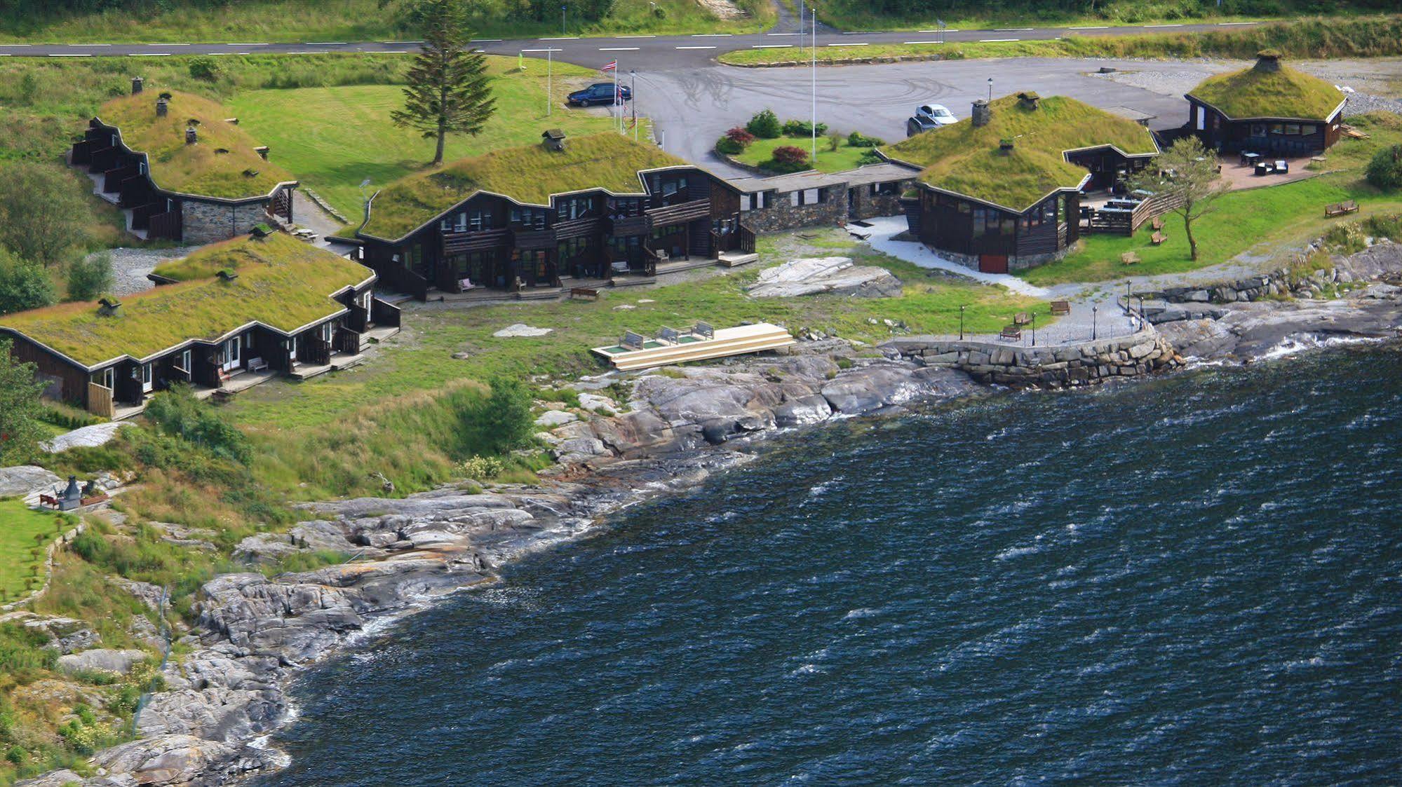 Brekkestranda Fjordhotel Brekke  Exterior photo